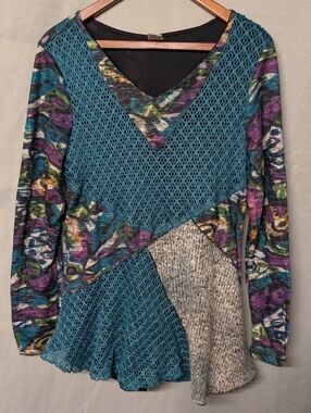 This & That Black V-Neck Top with Multicolor Abstract Accents Size 2XL